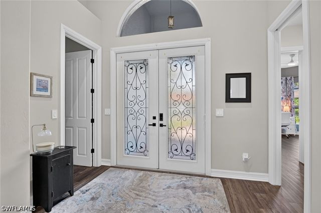 6062 Divot CT, Naples, FL 34113