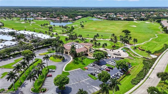6062 Divot CT, Naples, FL 34113