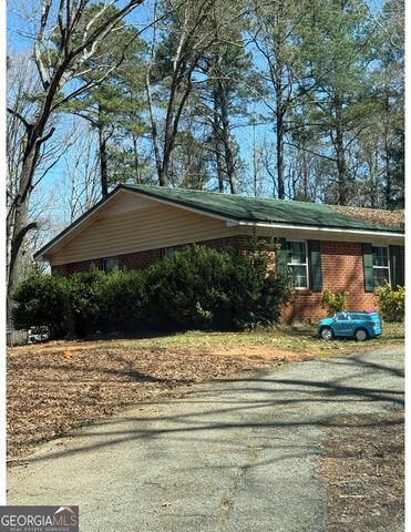 725 Strickland Town Road, Luthersville, GA 30251