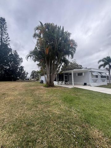 17 Mediterranean Blvd East Boulevard E, Port St. Lucie, Port St Lucie, FL 34952