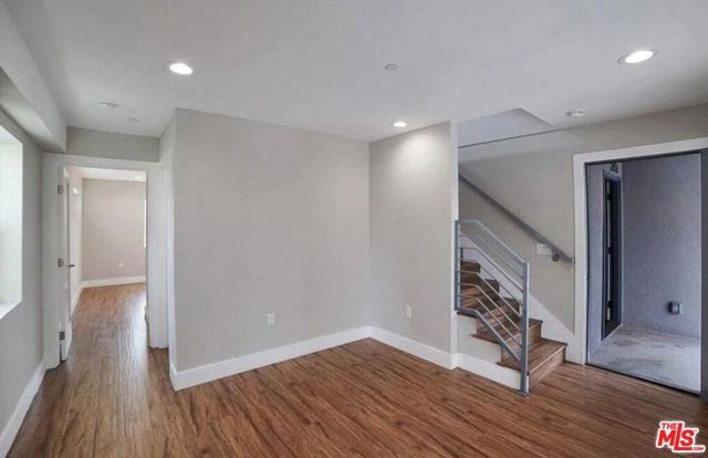 2303 Hauser Boulevard, Los Angeles, CA 90016