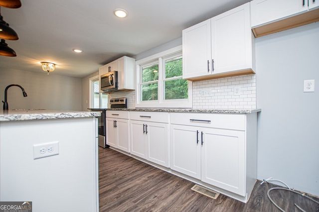 61 Davenport Mill Road, Carrollton, GA 30117