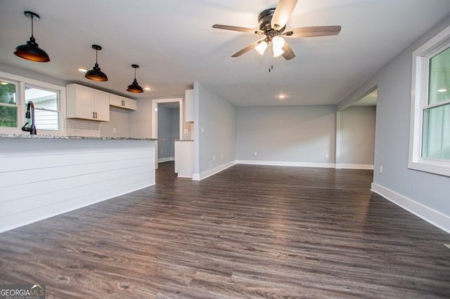 61 Davenport Mill Road, Carrollton, GA 30117
