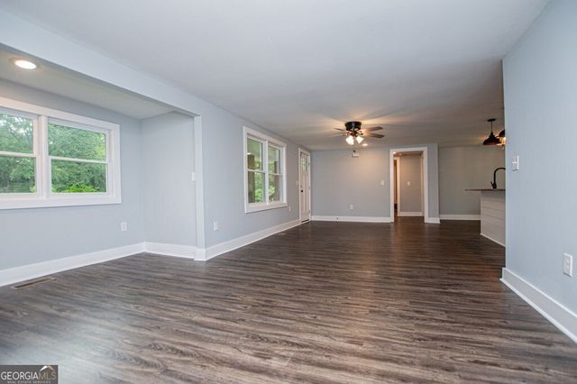61 Davenport Mill Road, Carrollton, GA 30117