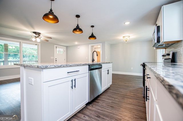 61 Davenport Mill Road, Carrollton, GA 30117