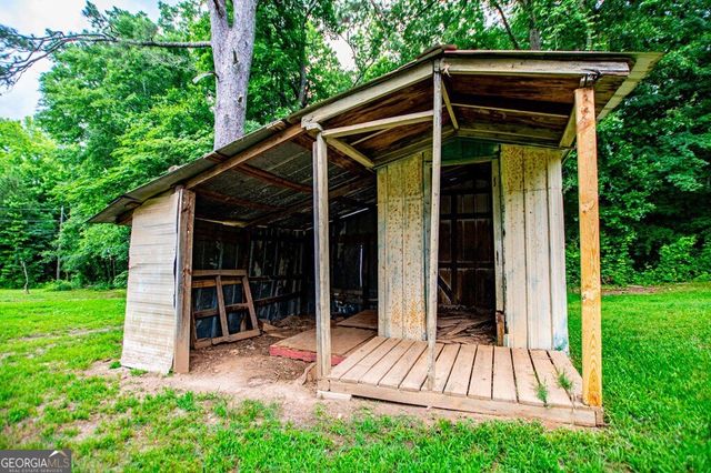 61 Davenport Mill Road, Carrollton, GA 30117
