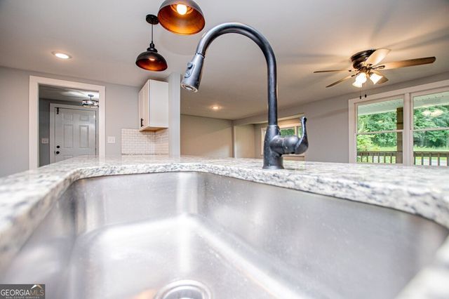 61 Davenport Mill Road, Carrollton, GA 30117