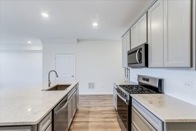 616 Switchgrass Lane 61005, Bolingbrook, IL 60490