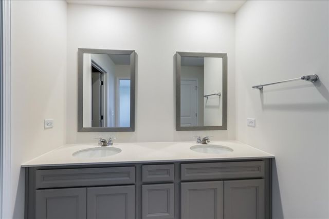 616 Switchgrass Lane 61005, Bolingbrook, IL 60490