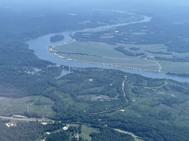 328 Duck Blind Rd, Clifton, TN 38425