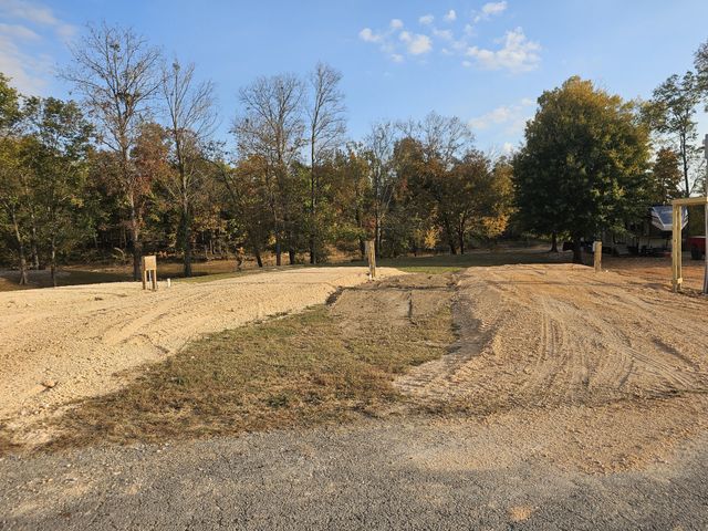 328 Duck Blind Rd, Clifton, TN 38425