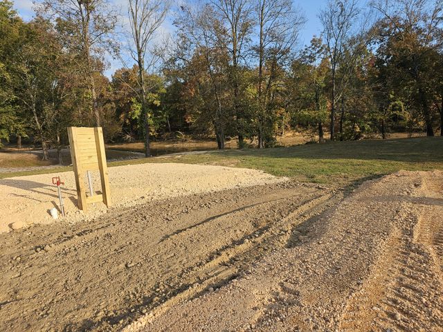 328 Duck Blind Rd, Clifton, TN 38425