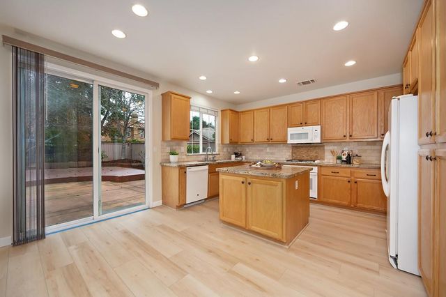 1218 Darling Way, Folsom, CA 95630