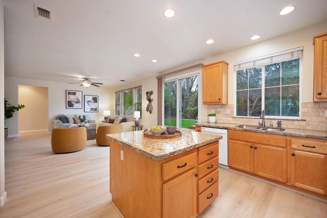 1218 Darling Way, Folsom, CA 95630