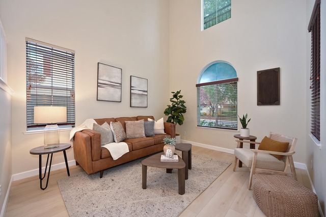 1218 Darling Way, Folsom, CA 95630