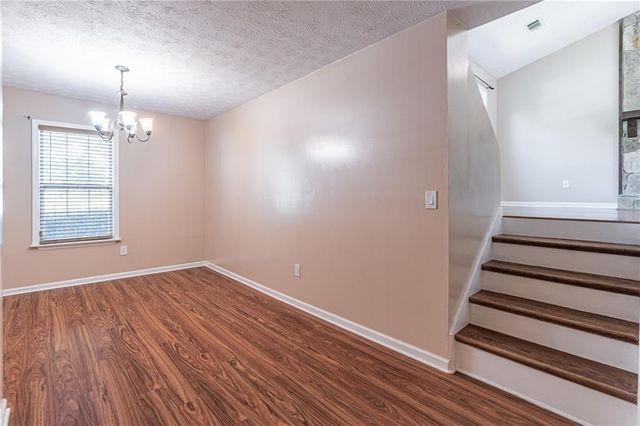 2040 Wendover Drive, Snellville, GA 30078