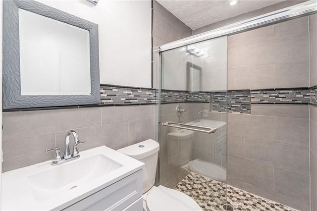 2040 Wendover Drive, Snellville, GA 30078