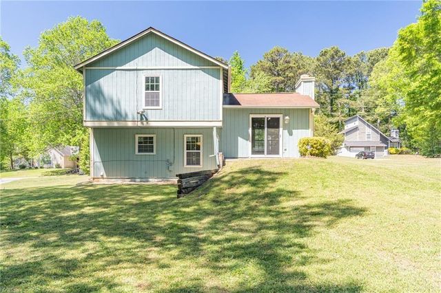 2040 Wendover Drive, Snellville, GA 30078