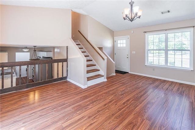 2040 Wendover Drive, Snellville, GA 30078