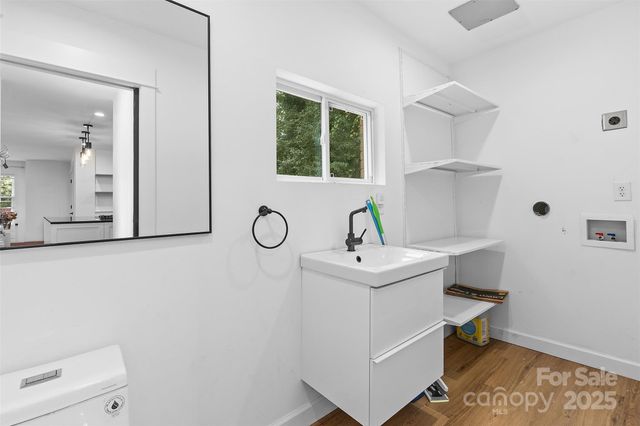 4500 Dawnwood Drive, Charlotte, NC 28212