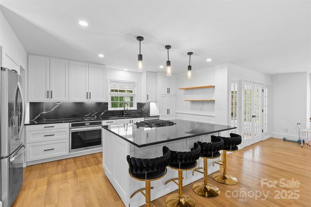 4500 Dawnwood Drive, Charlotte, NC 28212