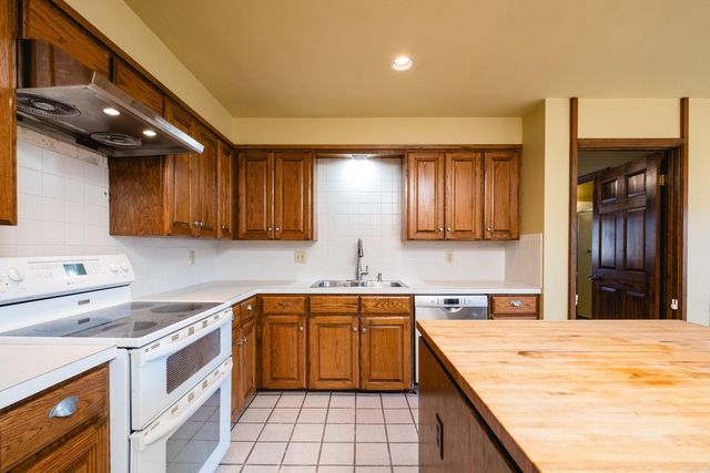 91 Pebble Beach Drive, Little Rock, AR 72212