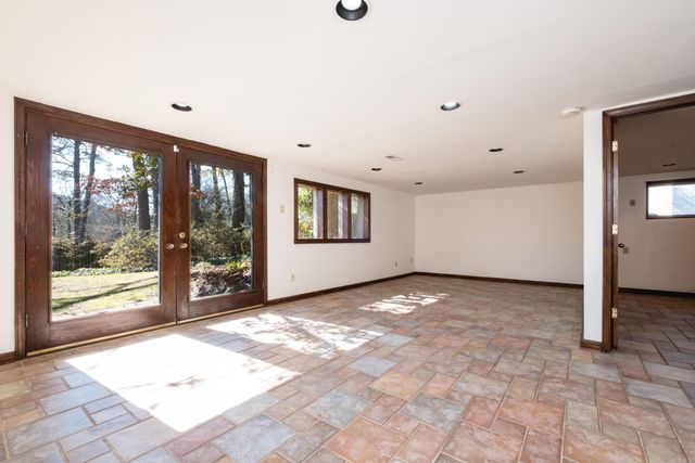 91 Pebble Beach Drive, Little Rock, AR 72212