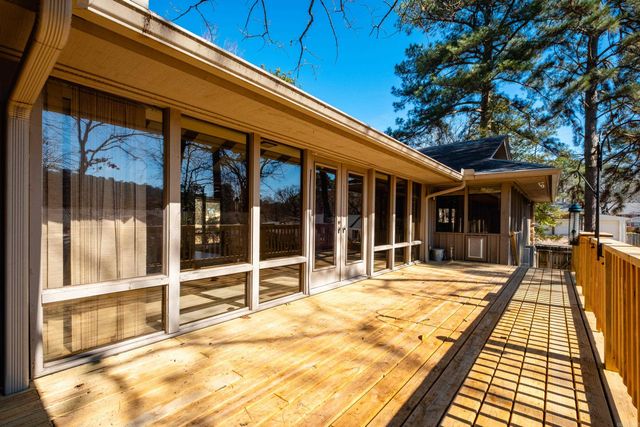 91 Pebble Beach Drive, Little Rock, AR 72212