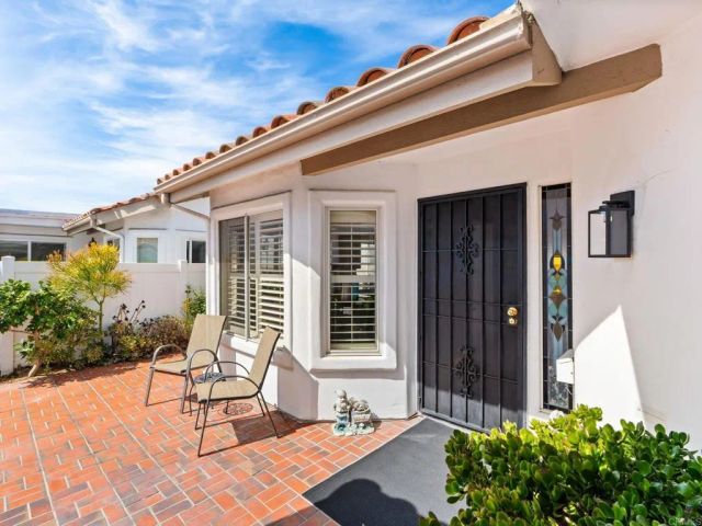 4564 Cordoba Way, Oceanside, CA 92056