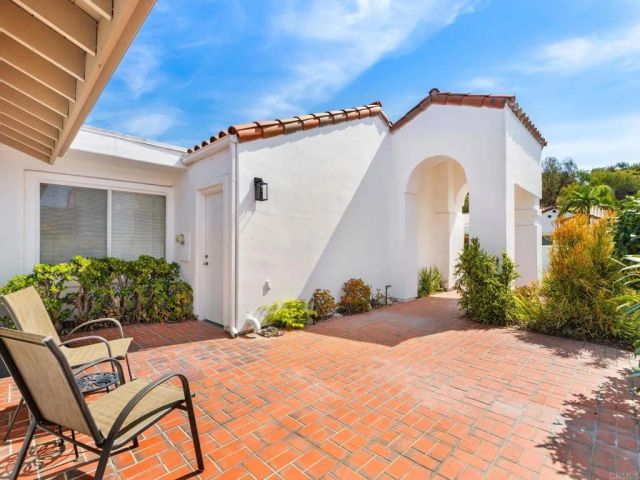 4564 Cordoba Way, Oceanside, CA 92056