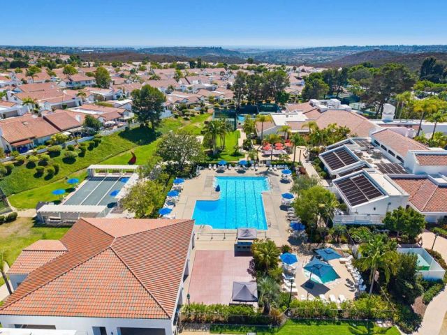 4564 Cordoba Way, Oceanside, CA 92056