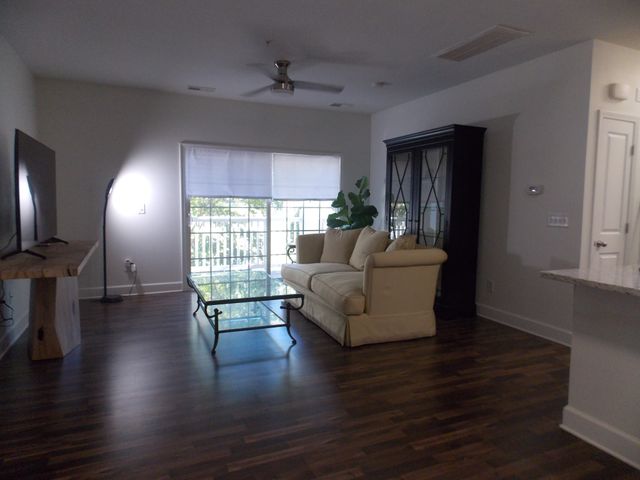 4845 Bevendean Dr Unit E10, Nashville, TN 37211