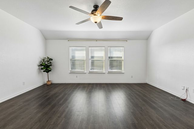 492 Declaration Way, Fate, TX 75189