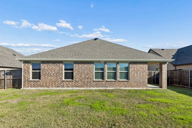 492 Declaration Way, Fate, TX 75189