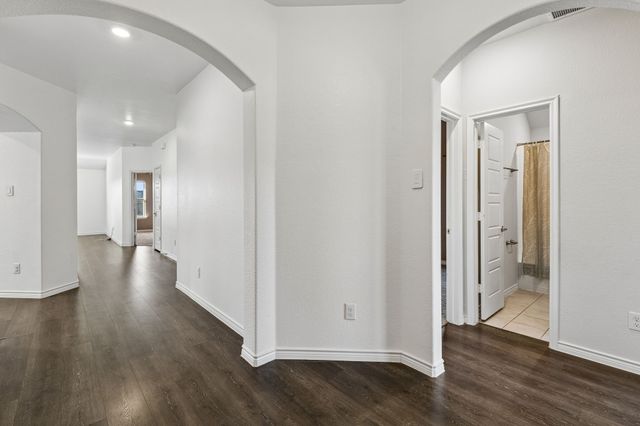 492 Declaration Way, Fate, TX 75189