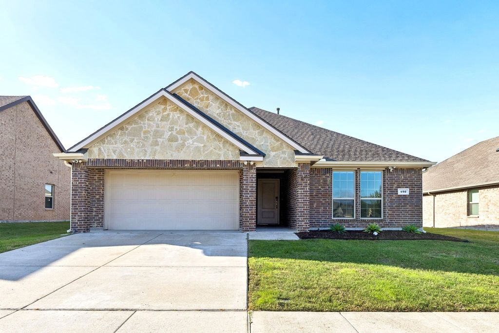 492 Declaration Way, Fate, TX 75189