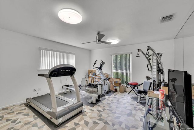 109 CHATTINGTON CT, Castle Hills, TX 78213