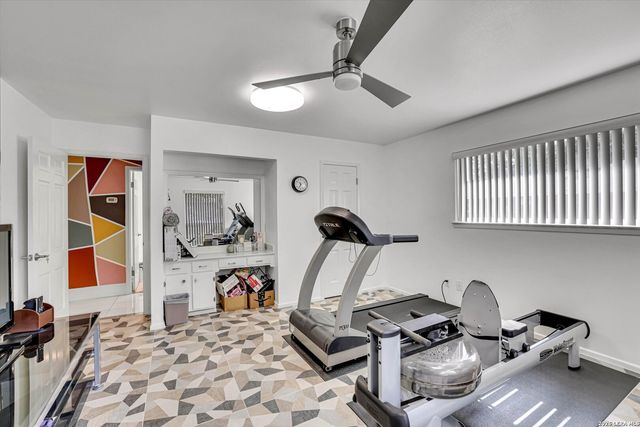 109 CHATTINGTON CT, Castle Hills, TX 78213