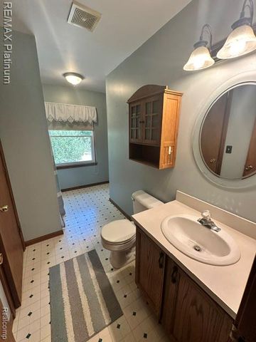 6574 Avon Drive, Brighton, MI 48116