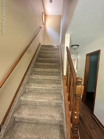 6574 Avon Drive, Brighton, MI 48116