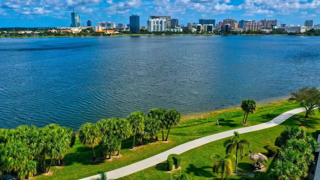 728 Executive Center Drive 21, West Palm Beach, FL 33401