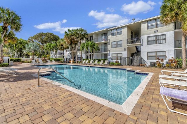 728 Executive Center Drive 21, West Palm Beach, FL 33401