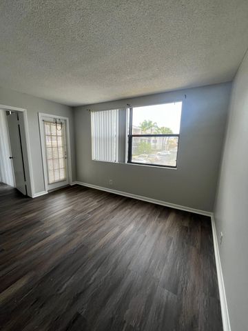 728 Executive Center Drive 21, West Palm Beach, FL 33401