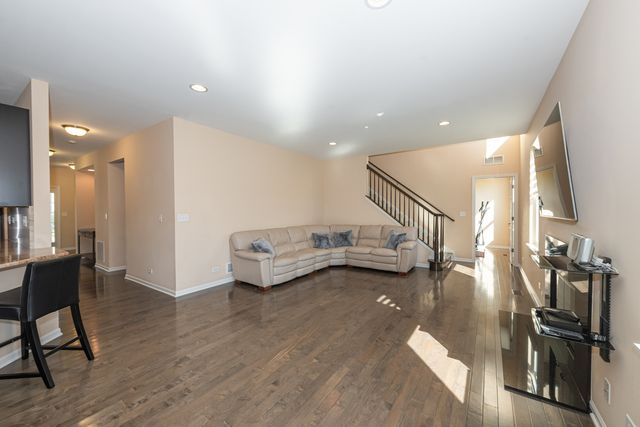2416 Heron Lane, Wauconda, IL 60084