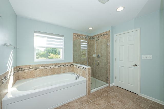 2416 Heron Lane, Wauconda, IL 60084