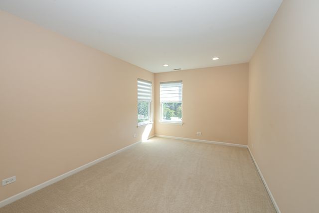 2416 Heron Lane, Wauconda, IL 60084