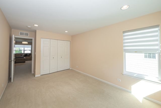 2416 Heron Lane, Wauconda, IL 60084