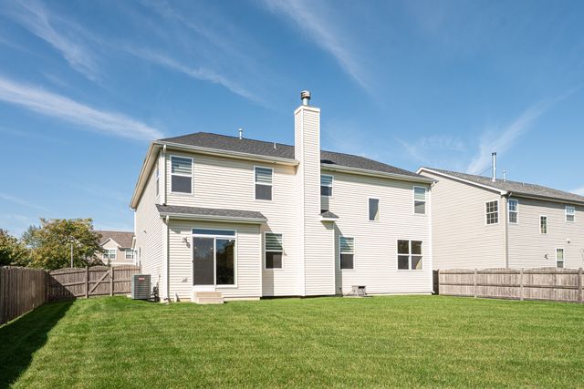 2416 Heron Lane, Wauconda, IL 60084