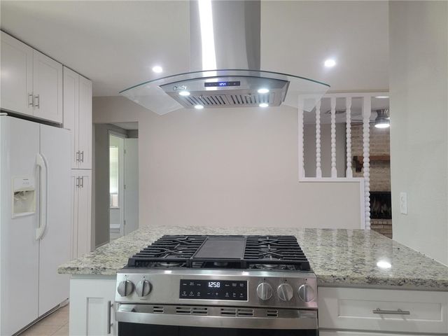 4949 Nell St, Corpus Christi, TX 78411