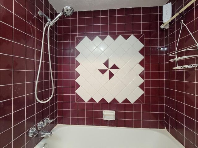 4949 Nell St, Corpus Christi, TX 78411